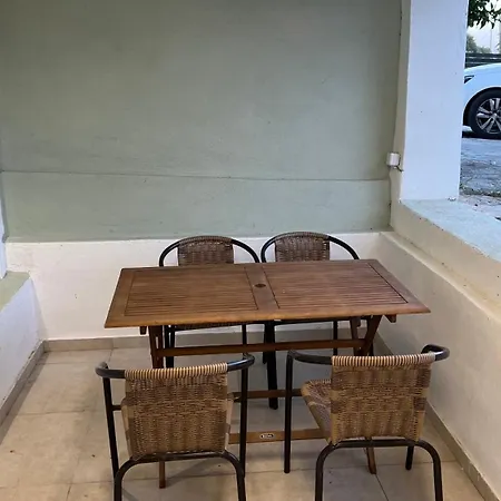 Small Budget For Vacation For Two Néa Irákleia